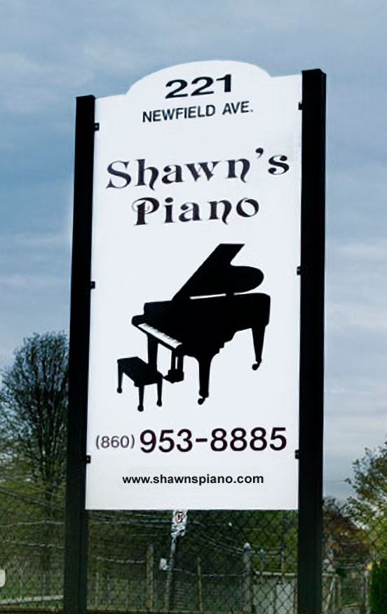 A picture of the original Shaw's Piano storefront.